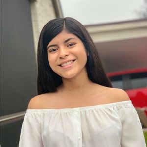 Meet your Posher, Aida